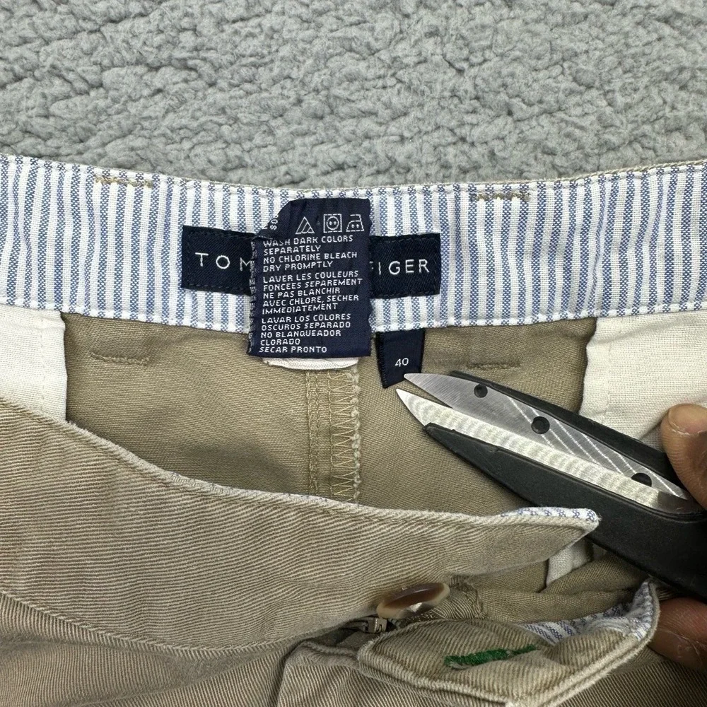 Tommy Hilfiger Vintage Mens Size 40 Style‎ 1636 Pleated Khaki Shorts
